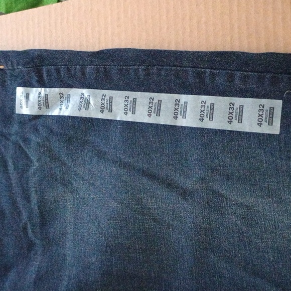 40 x 32 Old Navy Dark Wash Jeans - Athletic Built-In Flex NWOT - Picture 10 of 10